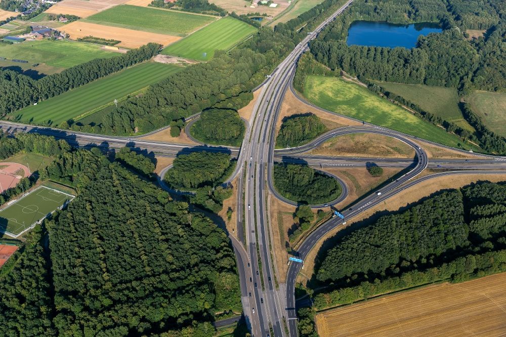Aerial photograph Willich - View of the interchange Neersen in Willich in the state of North Rhine-Westphalia