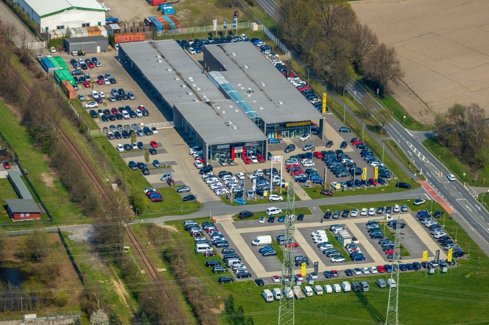 Wulfen from above - Car dealership building Autohaus Borgmann in Wulfen in the state North Rhine-Westphalia, Germany