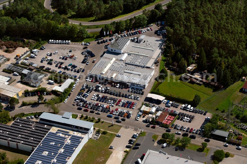 Aerial photograph Roth - Car dealership building of Feser, Graf & Co. Automobil Holding GmbH in the Fuggerstrasse in Roth in the state Bavaria, Germany