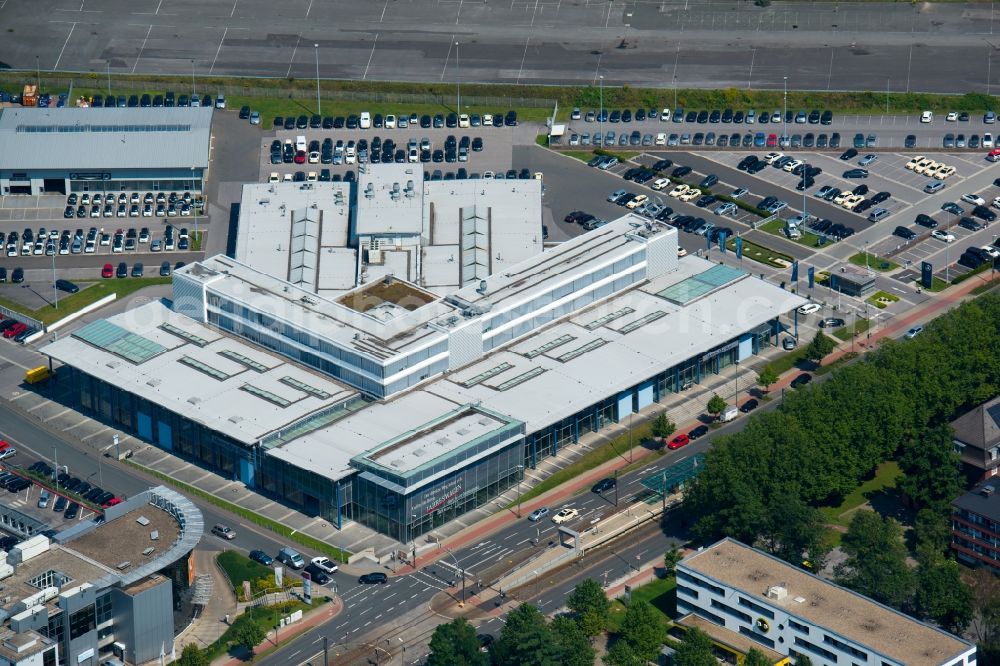 Aerial photograph Dortmund - Car dealership building of the dealership Mercedes-Benz branch office at Krueckenweg in Dortmund in North Rhine-Westphalia