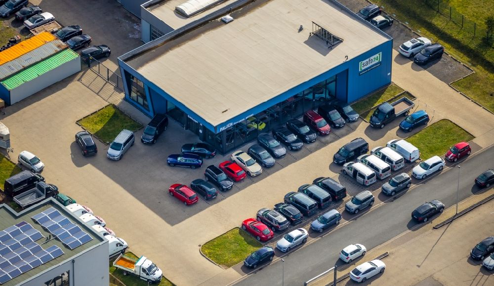 Hamm from the bird's eye view: Car dealership building of Paluch Exclusive Motors GmbH on Herbert-Rust-Weg in the district Norddinker in Hamm in the state North Rhine-Westphalia, Germany