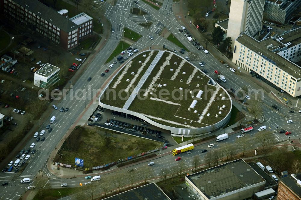 Aerial image Hamburg - Car dealership building Porsche-Zentrum Honburg on Steinhauerdonm in the district Hohenfelde in Hamburg, Germany