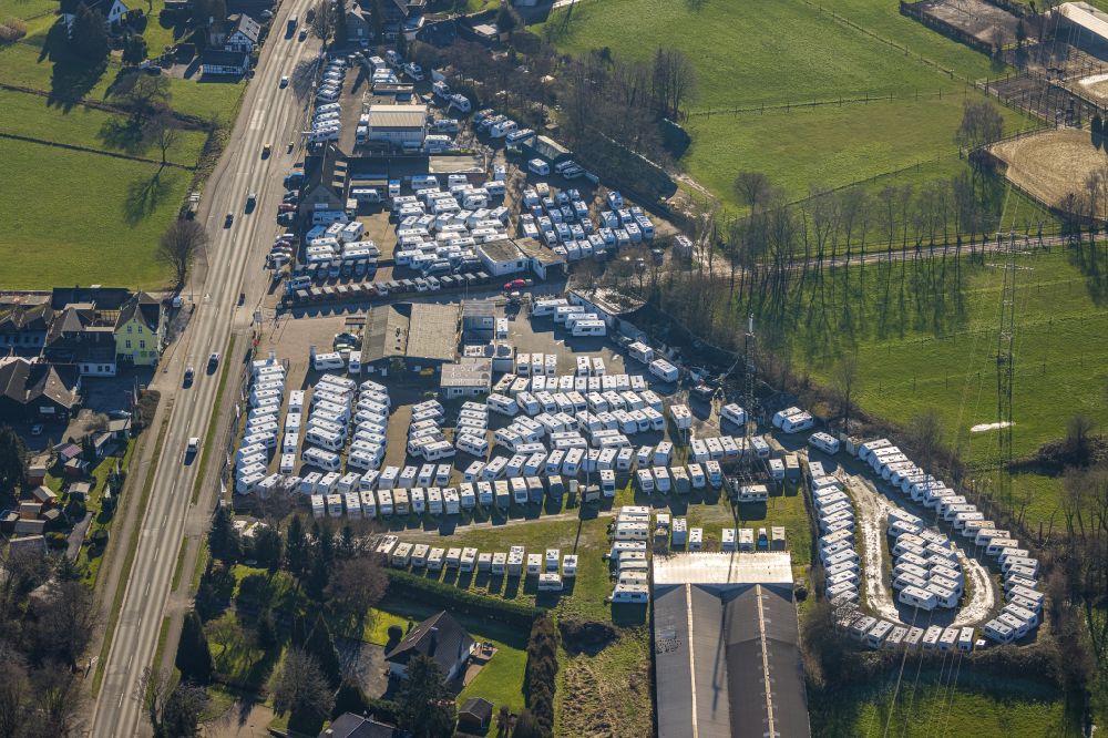 Aerial image Mülheim an der Ruhr - Car dealership building of a car dealership for campers on Koelner Strasse in Muelheim on the Ruhr in the state North Rhine-Westphalia, Germany