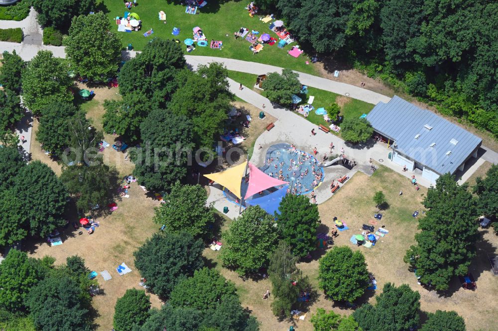 Roth from the bird's eye view: Bathing pool of the Freibad Roth in Roth in the state Bavaria, Germany