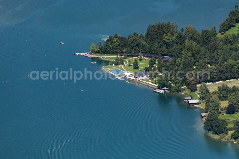 Aerial image Thumersbach - Bathers on the lawn by the pool of the swimming pool Strandbad Thumersbach on Pocherweg in Thumersbach in Zell am See, Austria