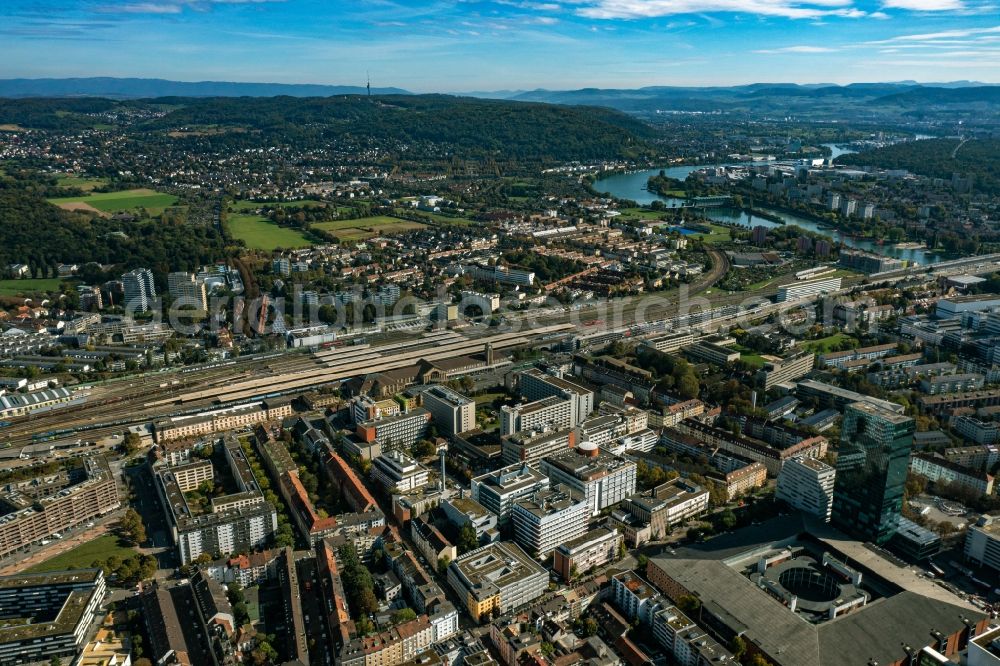 Aerial photograph Basel - Track progress and buildings of the international station Badischer Bahnhof Close to the motorway A3 in Basel, Switzerland
