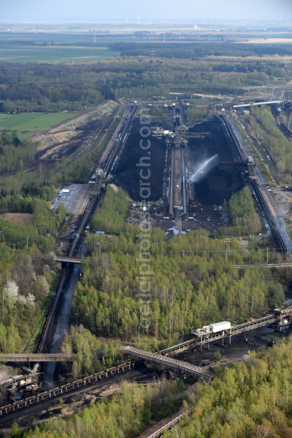 Aerial image Niederzier - Dredging conveyor bridge in brown coal mine Hambach in Niederzier in the state North Rhine-Westphalia, Germany