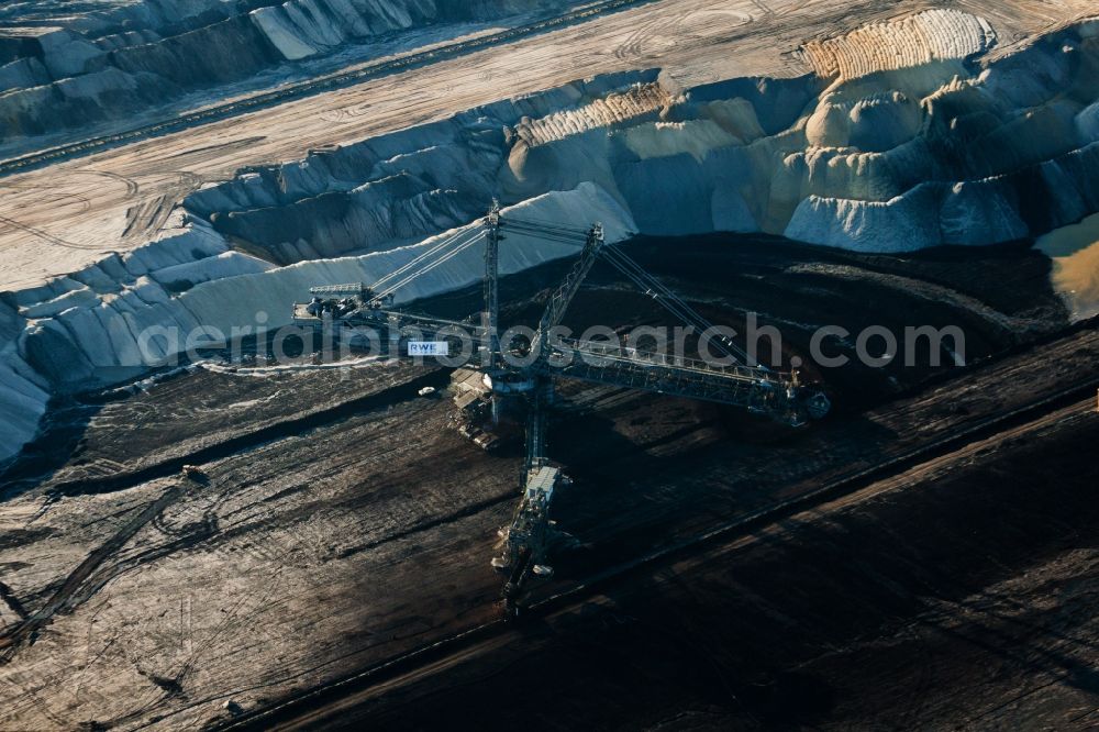 Aerial photograph Inden - Dredging conveyor bridge in brown coal mine in Inden in the state North Rhine-Westphalia