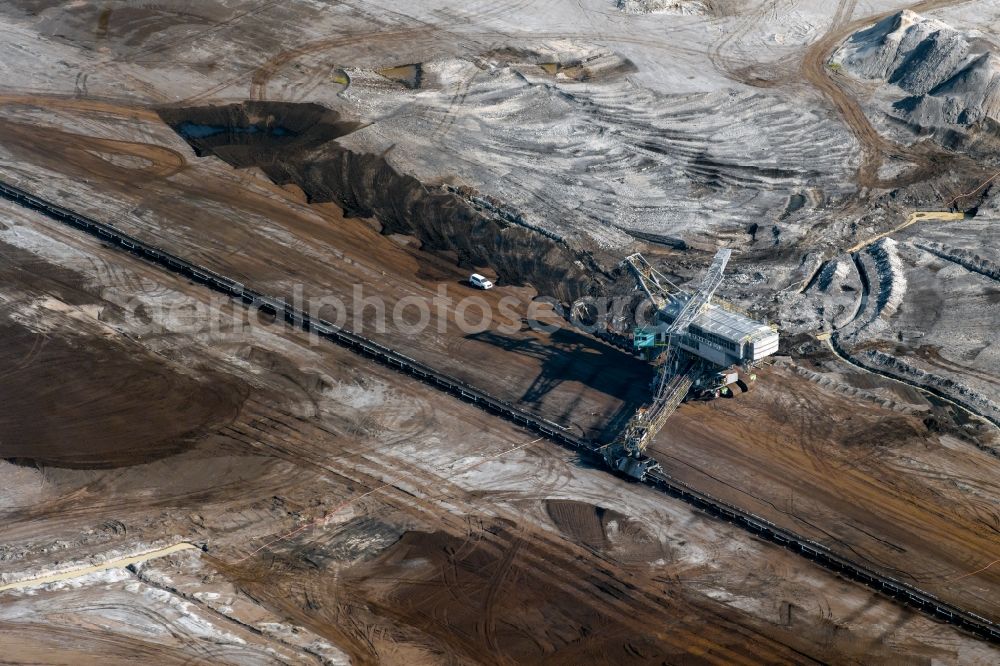 Aerial photograph Pödelwitz - Dredging conveyor bridge in brown coal mine Vereinigtes Schleehain in Poedelwitz in the state Saxony, Germany