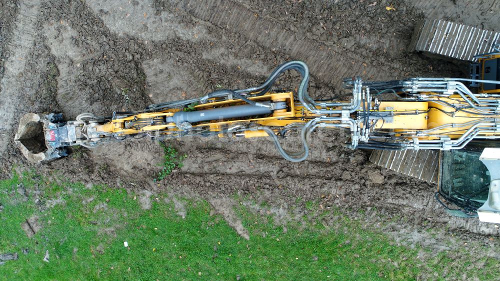 Hennef (Sieg) from above - Excavator in the state North Rhine-Westphalia, Germany