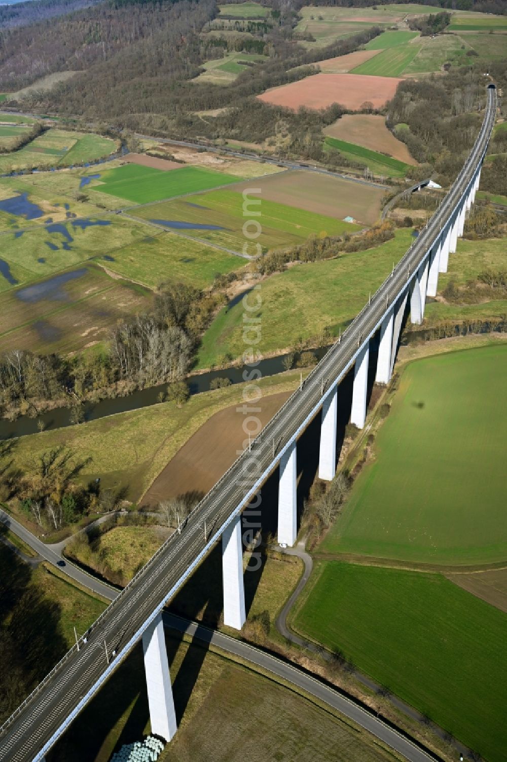 Aerial photograph Morschen - Railway bridge building to route the train tracks Fuldatalbruecke Morschen in Morschen in the state Hesse, Germany