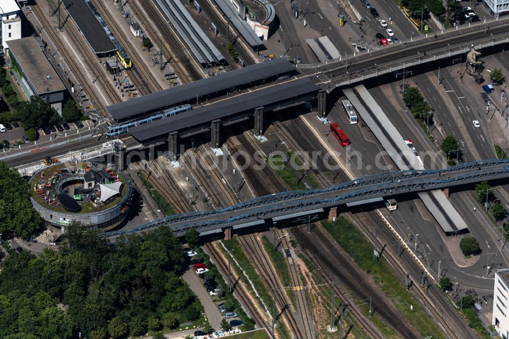 Freiburg im Breisgau from the bird's eye view: Stadtbahn bridge structure Stadtbahnbruecke with a stop for crossing the railway tracks at the main station - ZOB Freiburg in Freiburg im Breisgau in the state Baden-Wurttemberg, Germany