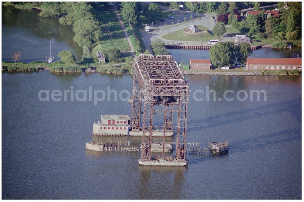 Aerial image Bugewitz - Ruins of the railway bridge structure for routing the railway tracks Karnin Hubbruecke on the Szczecin Lagoon in Bugewitz in the state Mecklenburg - Western Pomerania, Germany