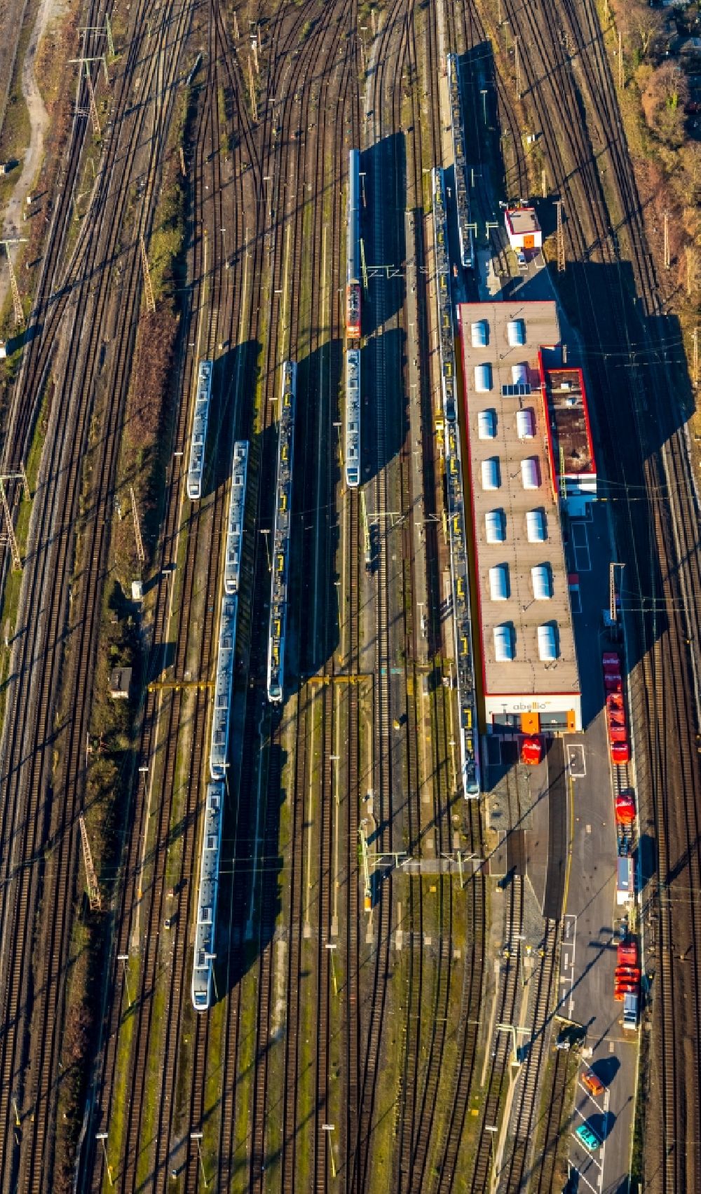Aerial photograph Duisburg - Railway depot and repair shop for maintenance and repair of trains of passenger transport of the series Abellio GmbH in Duisburg in the state North Rhine-Westphalia, Germany