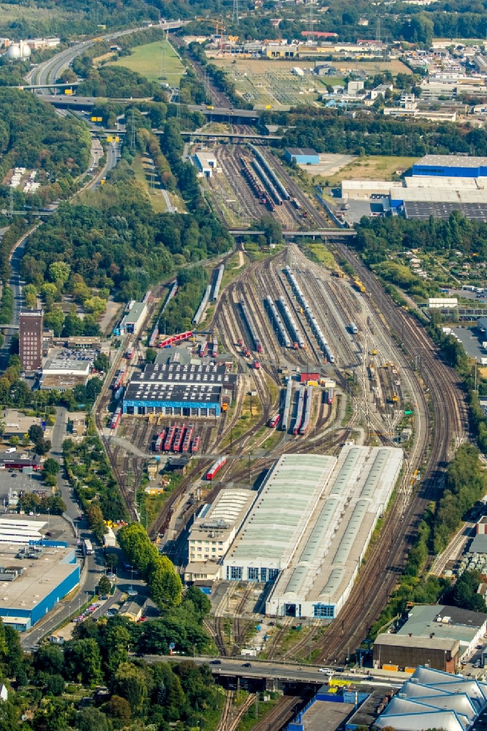 Dortmund from above - Marshalling yard and freight stations of the depot station of the Deutsche Bahn in Dortmund in the state of North Rhine-Westphalia