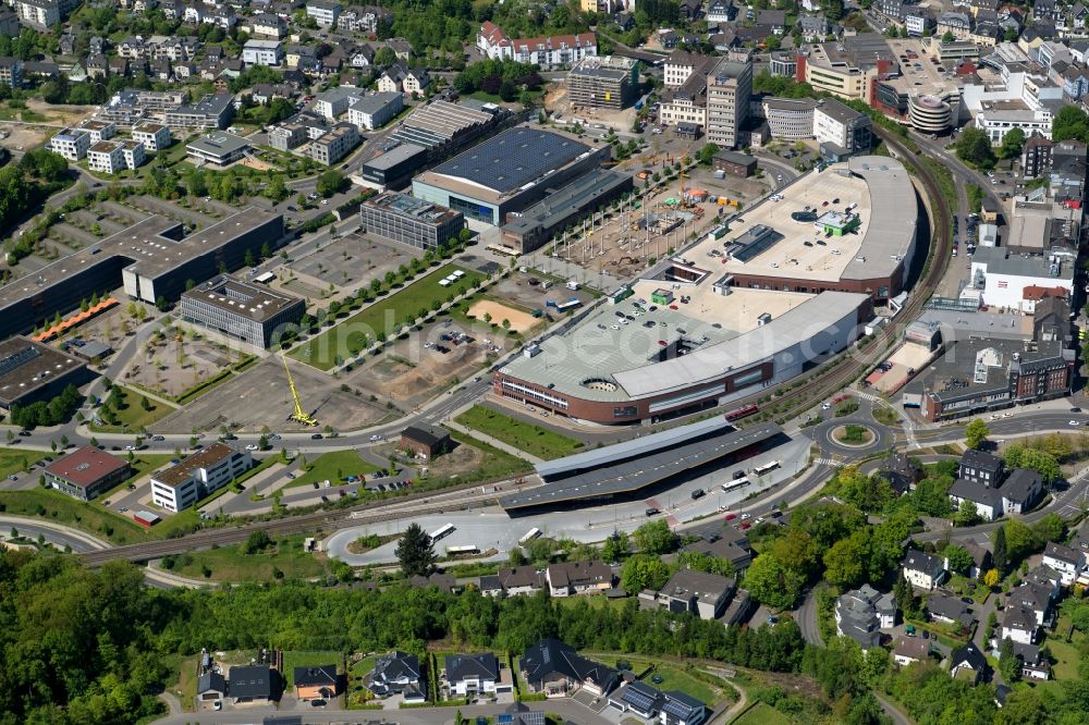 Aerial photograph Gummersbach - Building of the shopping center Forum Gummersbach on Steinmuellerallee in Gummersbach in the state North Rhine-Westphalia, Germany