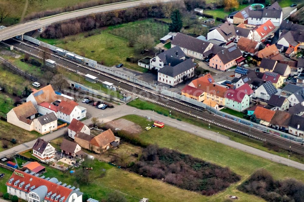 Aerial photograph Ringsheim - Track progress and building of the station of the railway Rheintalstrecke in Ringsheim in the state Baden-Wurttemberg, Germany