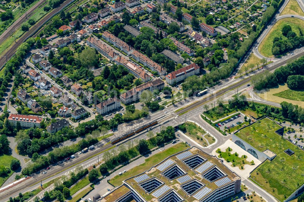 Karlsruhe from the bird's eye view: Station building and track systems of the S-Bahn station Durlach Untermuehlstrasse in Karlsruhe in the state Baden-Wuerttemberg, Germany