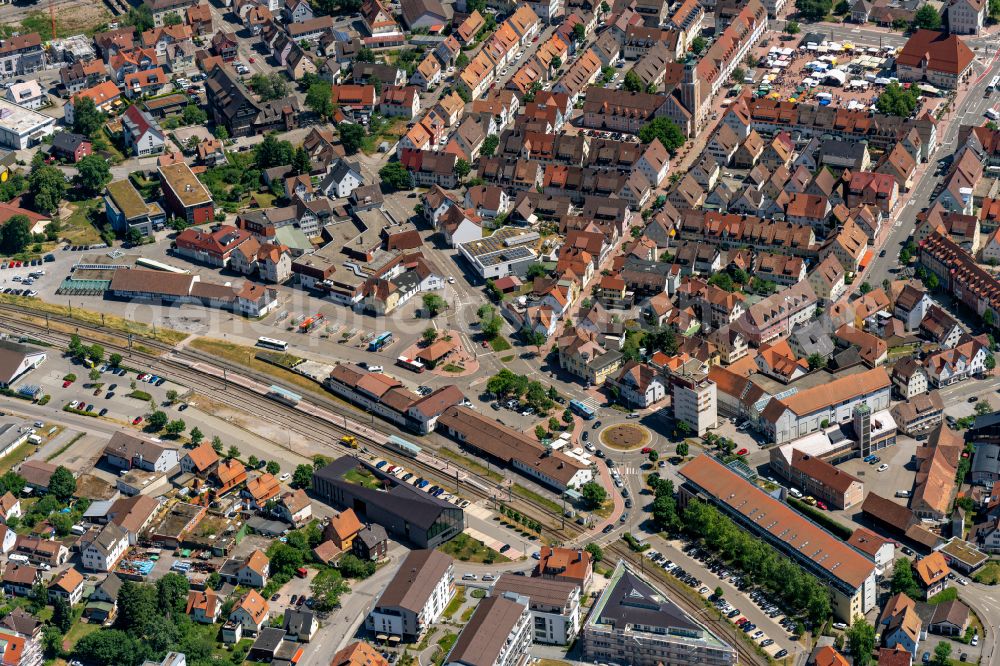 Aerial photograph Freudenstadt - Station building and track systems of the S-Bahn station in Freudenstadt at Schwarzwald in the state Baden-Wuerttemberg, Germany