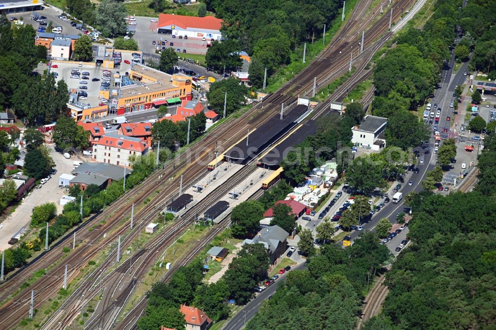 Berlin from the bird's eye view: Station building and track systems of the S-Bahn station in the district Gruenau in Berlin, Germany
