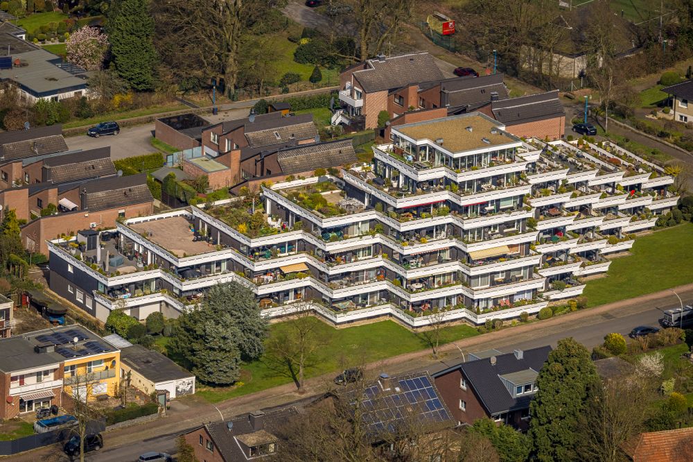 Aerial image Schermbeck - Balconies and windows Facade of the high-rise residential development on street Im Trog in Schermbeck in the state North Rhine-Westphalia, Germany