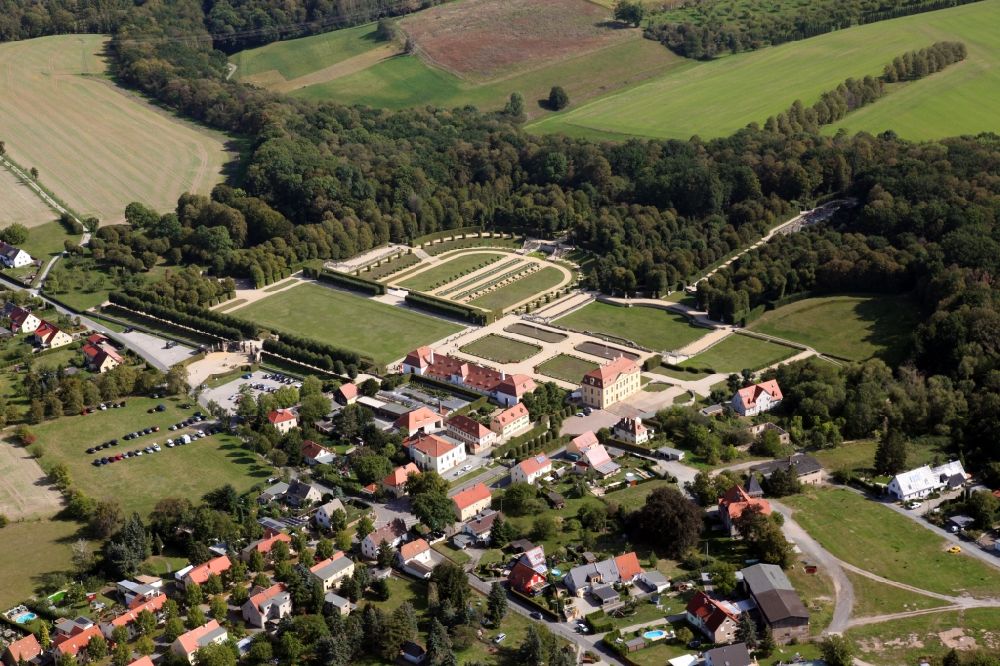 Aerial photograph Großsedlitz - Grossedlitz's baroque garden with lock in Heidenau in Saxony. The Grossedlitz baroque garden with the Frederick lodge and upper and lower Orangery is situated on a hill in the town of Heidenau