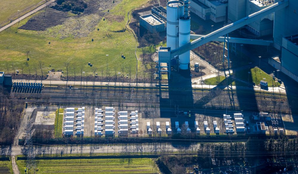 Aerial image Werne - Standing accumulators as battery storage for the power supply at the site of the Gersteinwerk power plant in the Stockum district in Werne in the Ruhr area in the state of North Rhine-Westphalia, Germany