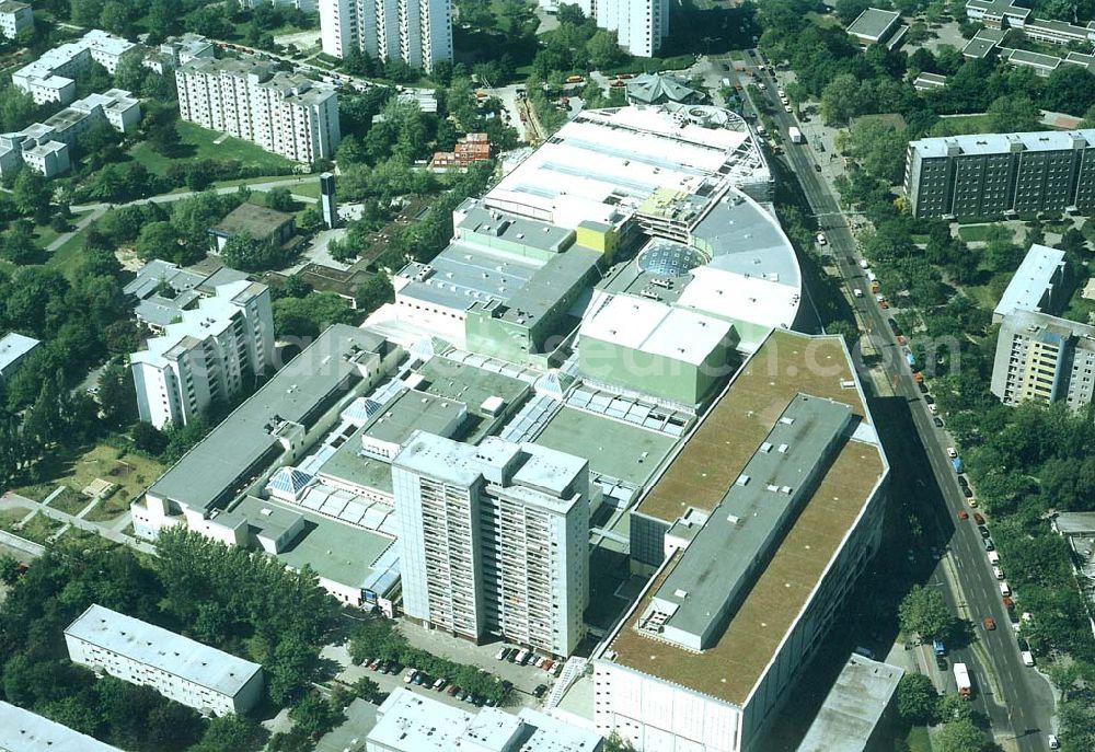 Aerial image Berlin - Gropiusstadt - Bau des zweiten Abschnittes der Gropiuspassagen in der Gropiusstadt in Berlin-Gropiusstadt.