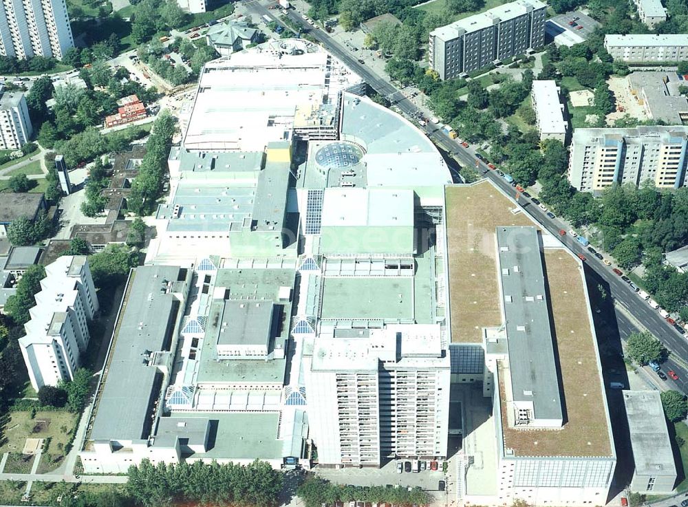 Aerial photograph Berlin - Gropiusstadt - Bau des zweiten Abschnittes der Gropiuspassagen in der Gropiusstadt in Berlin-Gropiusstadt.