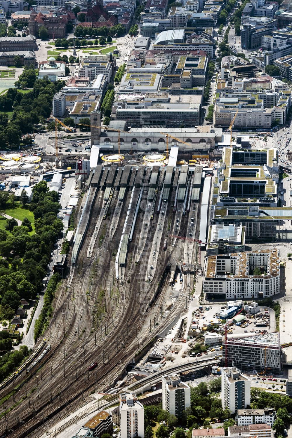 Stuttgart from above - Building of the main station of the railway and construction site for the development project Stuttgart 21 in the district Stadtzentrum in Stuttgart in the state of Baden-Wurttemberg