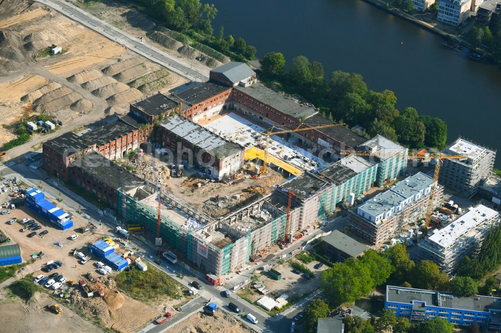 Aerial image Berlin - Ruin the buildings and halls of alten REWATEX - Waescherei in the district Spindlersfeld in Berlin, Germany