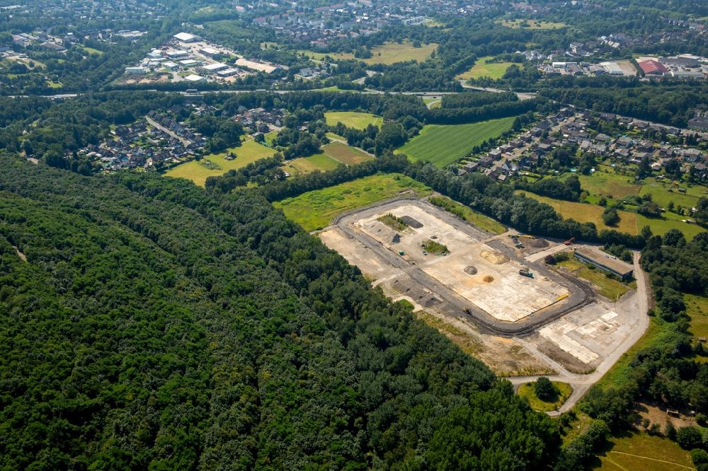 Aerial photograph Oberhausen - Development area and empty lot on the foothills of the former mine Haniel on Venngraben in Oberhausen in the state of North Rhine-Westphalia