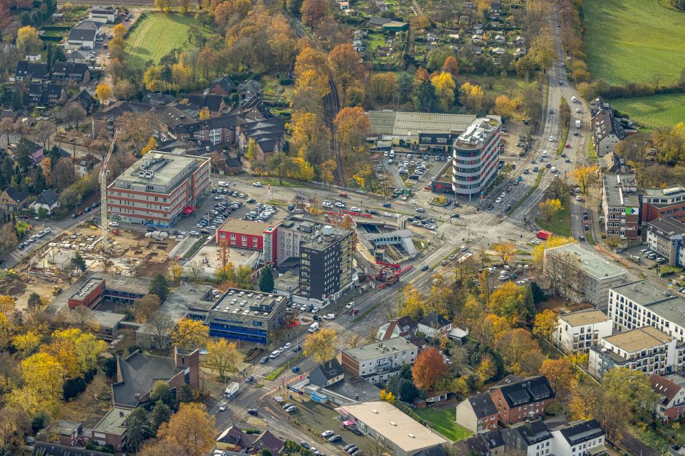 Duisburg from the bird's eye view: Construction site from the construction of a senior and age-appropriate residential complex on street Sittardsberger Allee - Swakopmunder Strasse in the district Huckingen in Duisburg at Ruhrgebiet in the state North Rhine-Westphalia, Germany