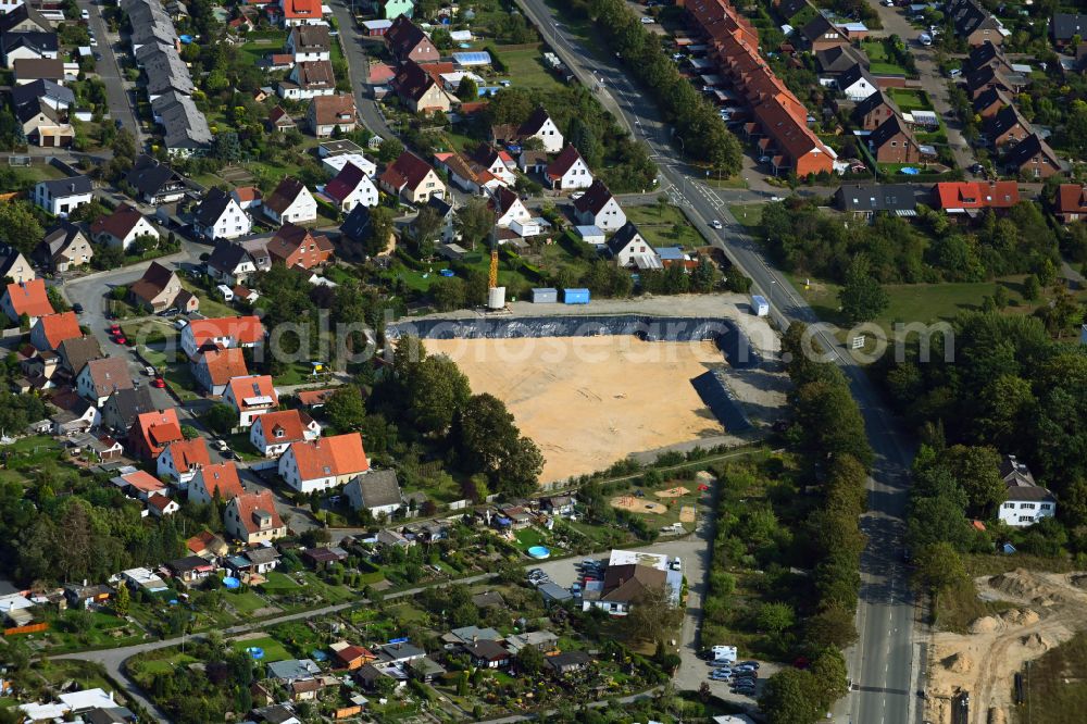 Wolfsburg from the bird's eye view: Construction site from the construction of a senior and age-appropriate residential complex SCHOeNES LEBEN on Sandkruggaerten on street Sandkrugstrasse in the district Reislingen in Wolfsburg in the state Lower Saxony, Germany