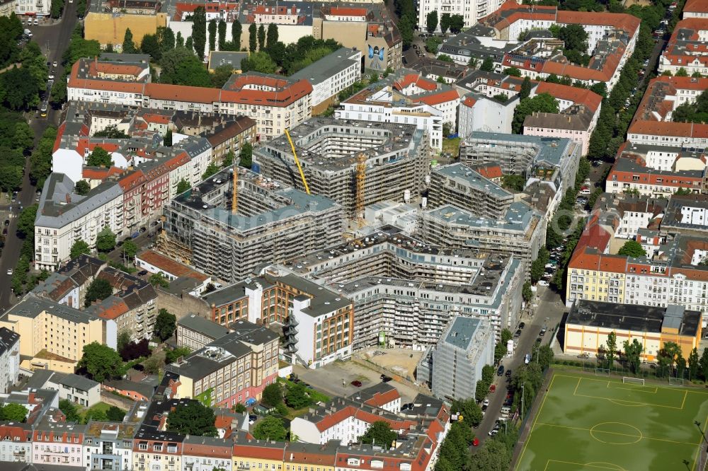 Aerial image Berlin - Site Box Seven on Freudenberg complex in the residential area of the Boxhagener Strasse in Berlin Friedrichshain