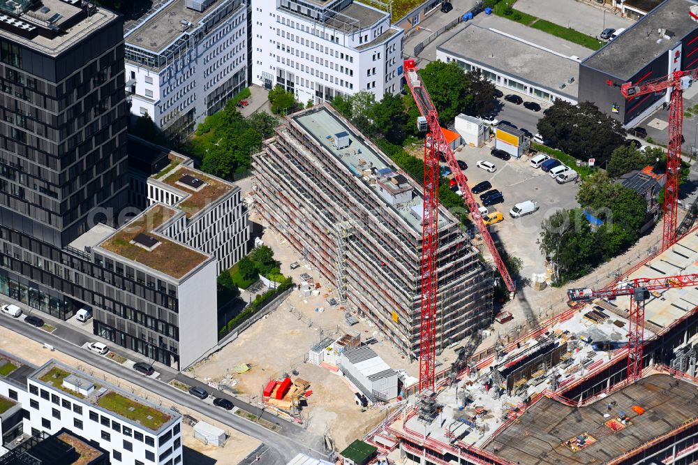 München from the bird's eye view: Building site office building on Friedenstrasse in the district Haidhausen in Munich in the state Bavaria, Germany