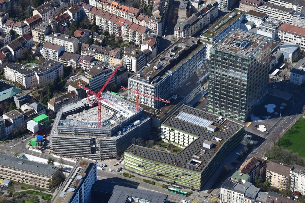 Aerial photograph Basel - Construction site for a new extension to the hospital grounds Hochhaus Biozentrum of Universitaet and das Klinikgelaende of Krankenhauses Universitaetsspital in the district Am Ring in Basel, Switzerland