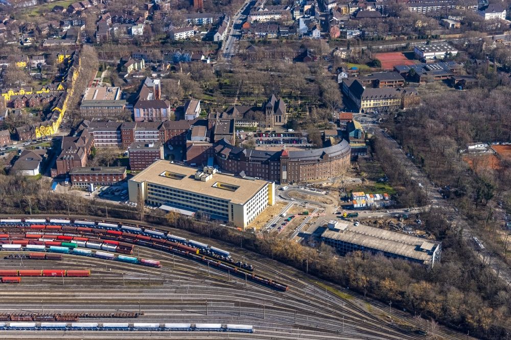 Aerial image Duisburg - Construction site for a new extension to the hospital grounds Helios St. Johannes Klinik Duisburg An of Abtei in Duisburg in the state North Rhine-Westphalia, Germany