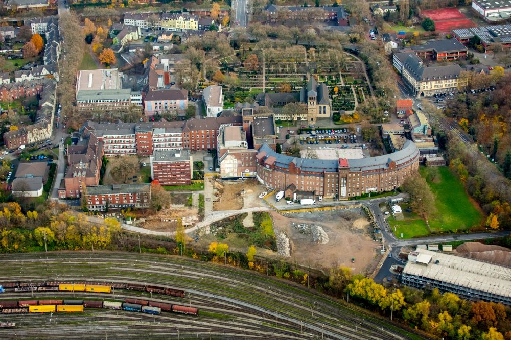 Aerial image Duisburg - Construction site for a new extension to the hospital grounds HELIOS St. Johannes Klinik in the district Alt-Hamborn in Duisburg in the state North Rhine-Westphalia