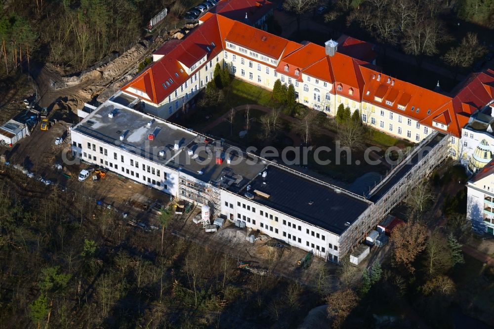 Aerial image Treuenbrietzen - Construction site for a new extension to the hospital grounds Johanniter-Krankenhaus Treuenbrietzen in of Johanniterstrasse in Treuenbrietzen in the state Brandenburg, Germany