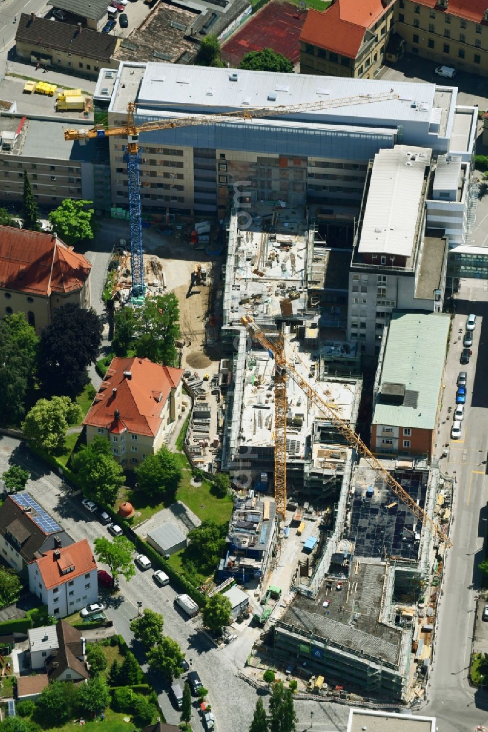 Augsburg from above - Construction site for a new extension to the hospital grounds Josefinum KJF Fachklinik on Kapellenstrasse in Augsburg in the state Bavaria, Germany