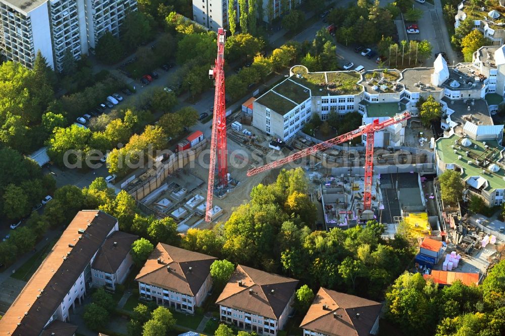 München from above - Construction site for a new extension to the hospital grounds KBO Kinderzentrum on Heiglhofstrasse in the district Hadern in Munich in the state Bavaria, Germany