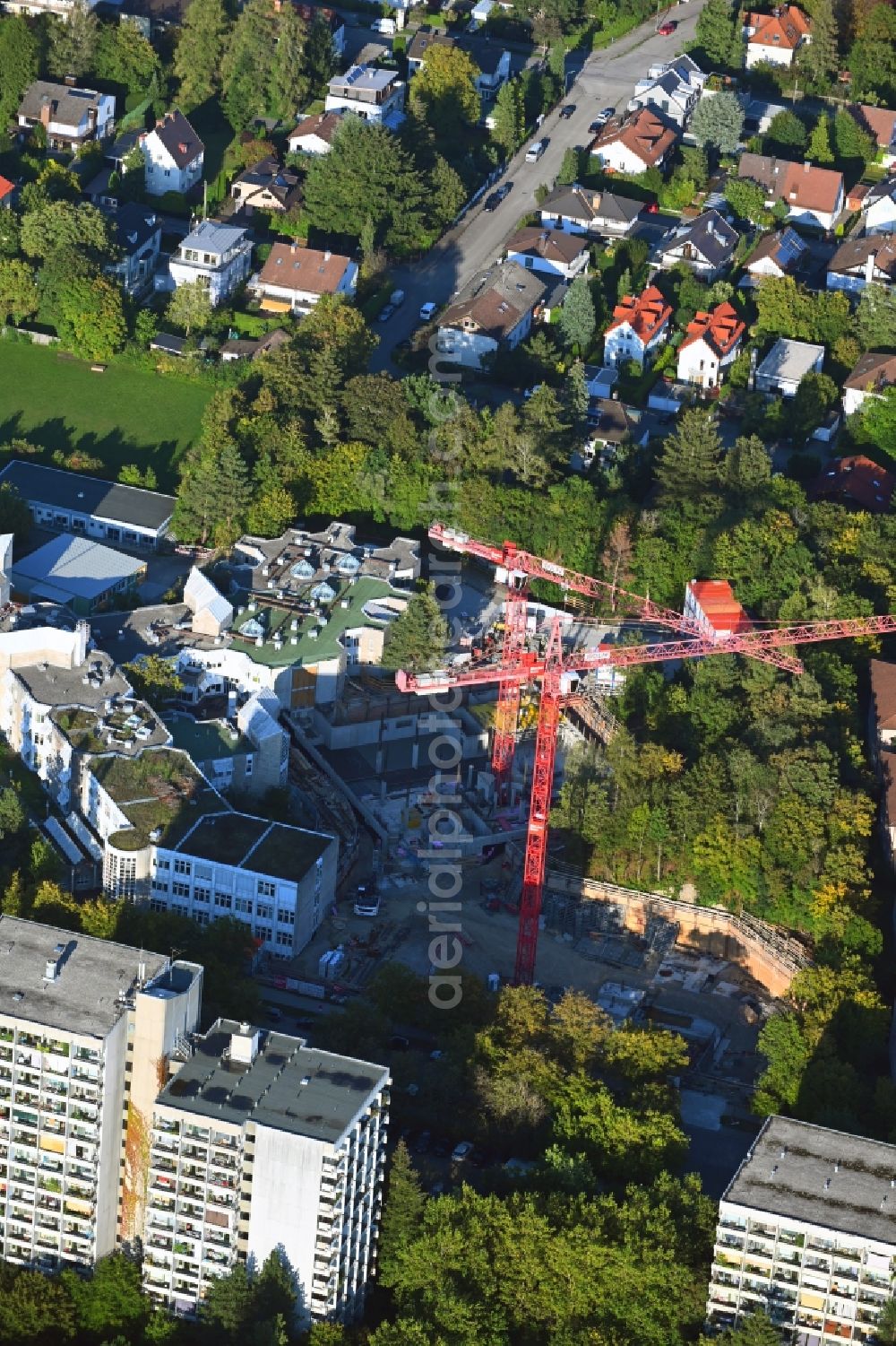 Aerial photograph München - Construction site for a new extension to the hospital grounds KBO Kinderzentrum on Heiglhofstrasse in the district Hadern in Munich in the state Bavaria, Germany