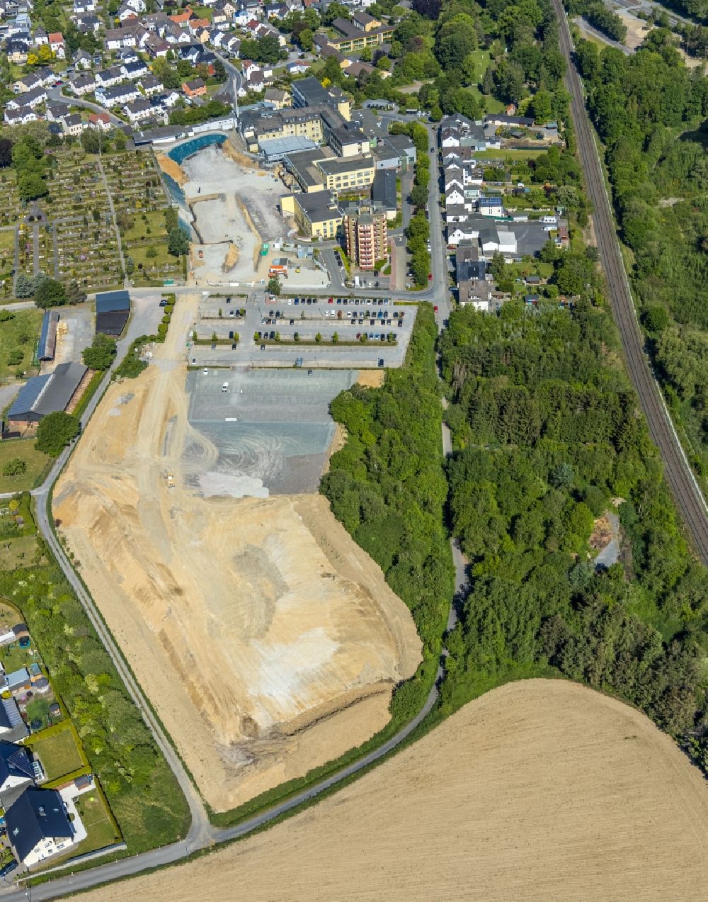 Aerial image Arnsberg - Construction site for a new extension to the hospital grounds Klinikum Hochsauerland in Arnsberg in the state North Rhine-Westphalia, Germany