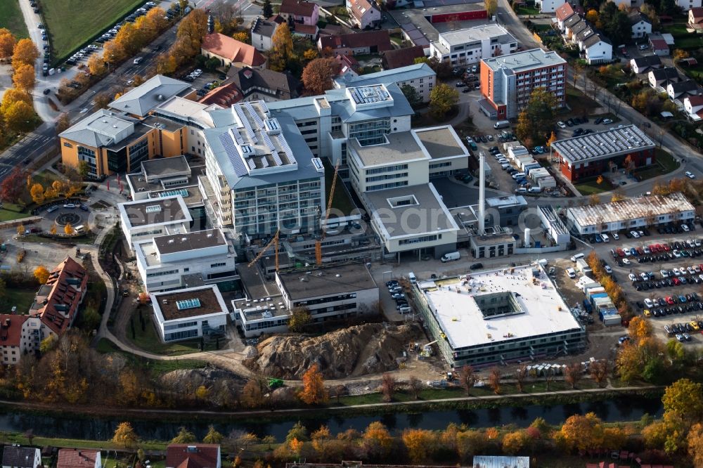 Aerial photograph Neumarkt in der Oberpfalz - Construction site for a new extension to the hospital grounds Klinikum Neumarkt i.d.OPf in Neumarkt in der Oberpfalz in the state Bavaria, Germany