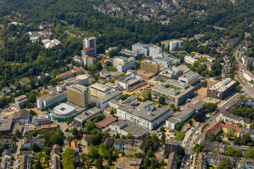 Aerial image Essen - Construction site for an extension new building on the hospital premises of the hospital Universitaetsklinikum Essen in Essen in the federal state of North Rhine-Westphalia, Germany