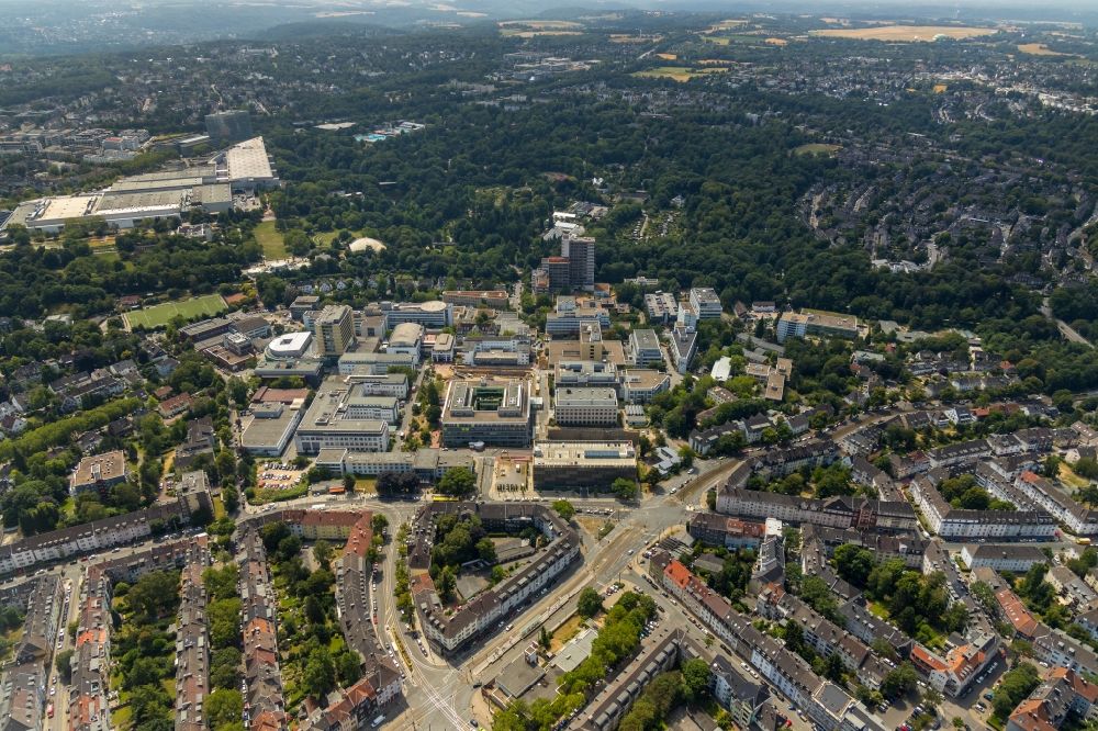 Aerial photograph Essen - Construction site for an extension new building on the hospital premises of the hospital Universitaetsklinikum Essen in Essen in the federal state of North Rhine-Westphalia, Germany