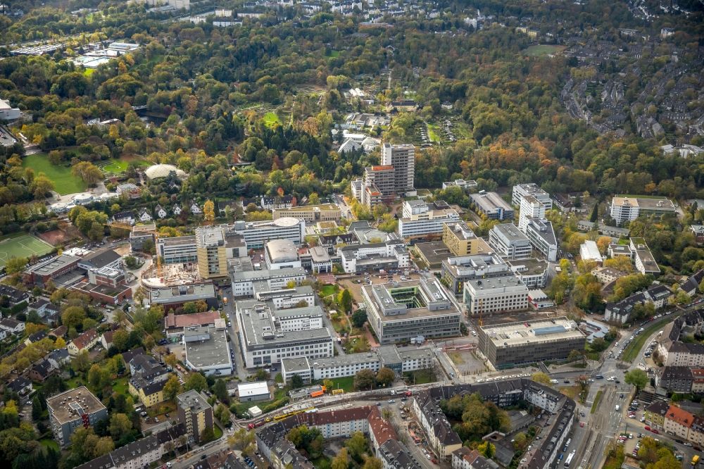 Aerial image Essen - Construction site for a new extension to the hospital grounds Universitaetsklinikum Essen in Essen in the state North Rhine-Westphalia, Germany