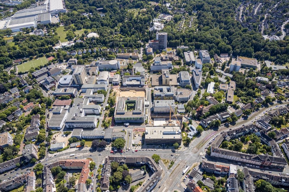 Essen from the bird's eye view: Construction site for a new extension to the hospital grounds Universitaetsklinikum Essen in Essen in the state North Rhine-Westphalia, Germany