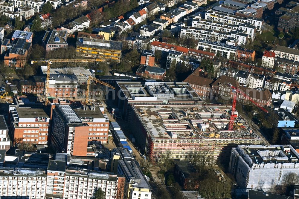 Hamburg from the bird's eye view: Construction site for a new extension to the hospital grounds Universitaetsklinikum Hamburg-Eppendorf on Martinistrasse in the district Eppendorf in Hamburg, Germany
